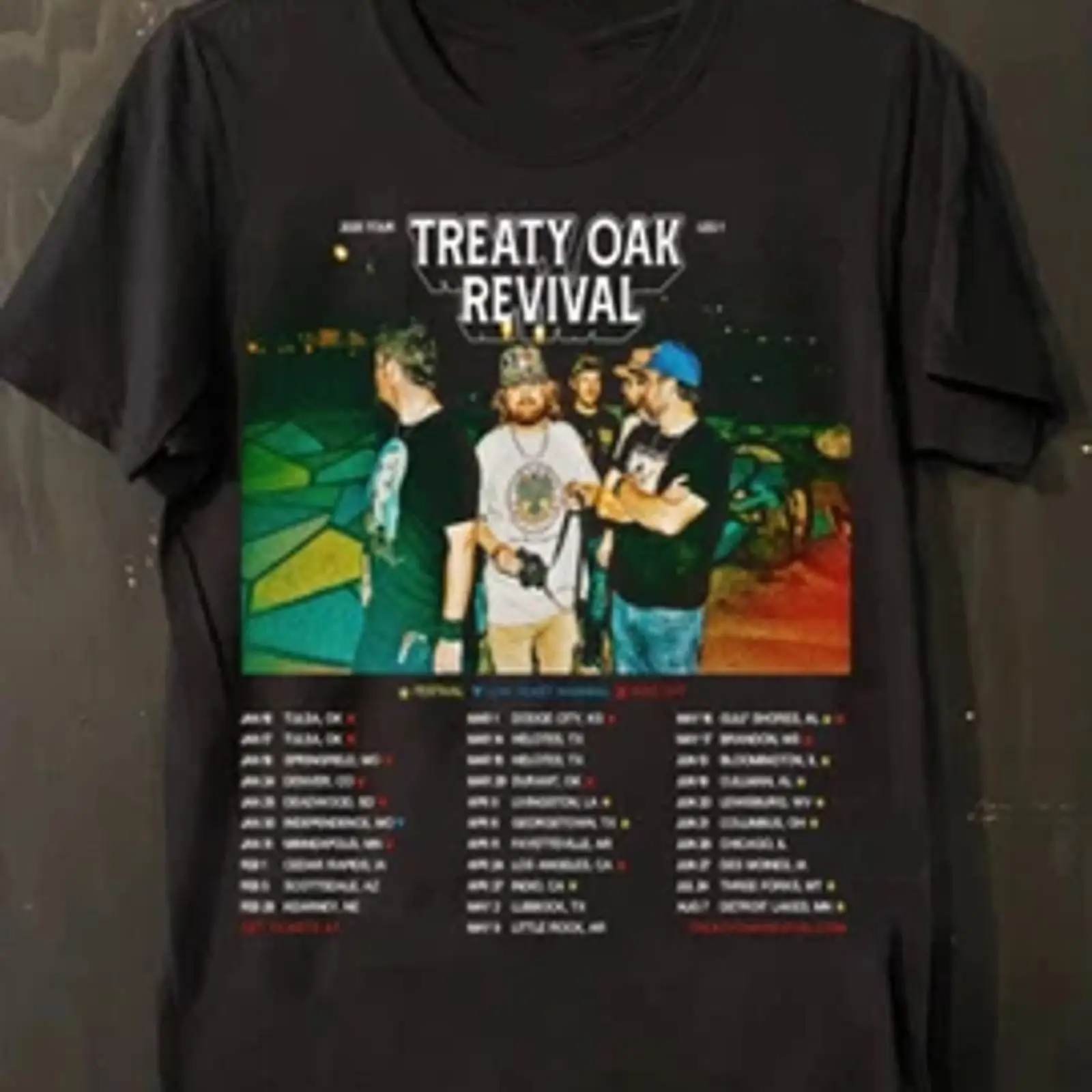 Vintage Fashion Revival - Новая футболка New Treaty Oak Revival