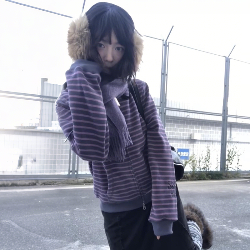 Винтажный кардиган в стиле Y2K – обзор и цена Turtleneck Knit 90S